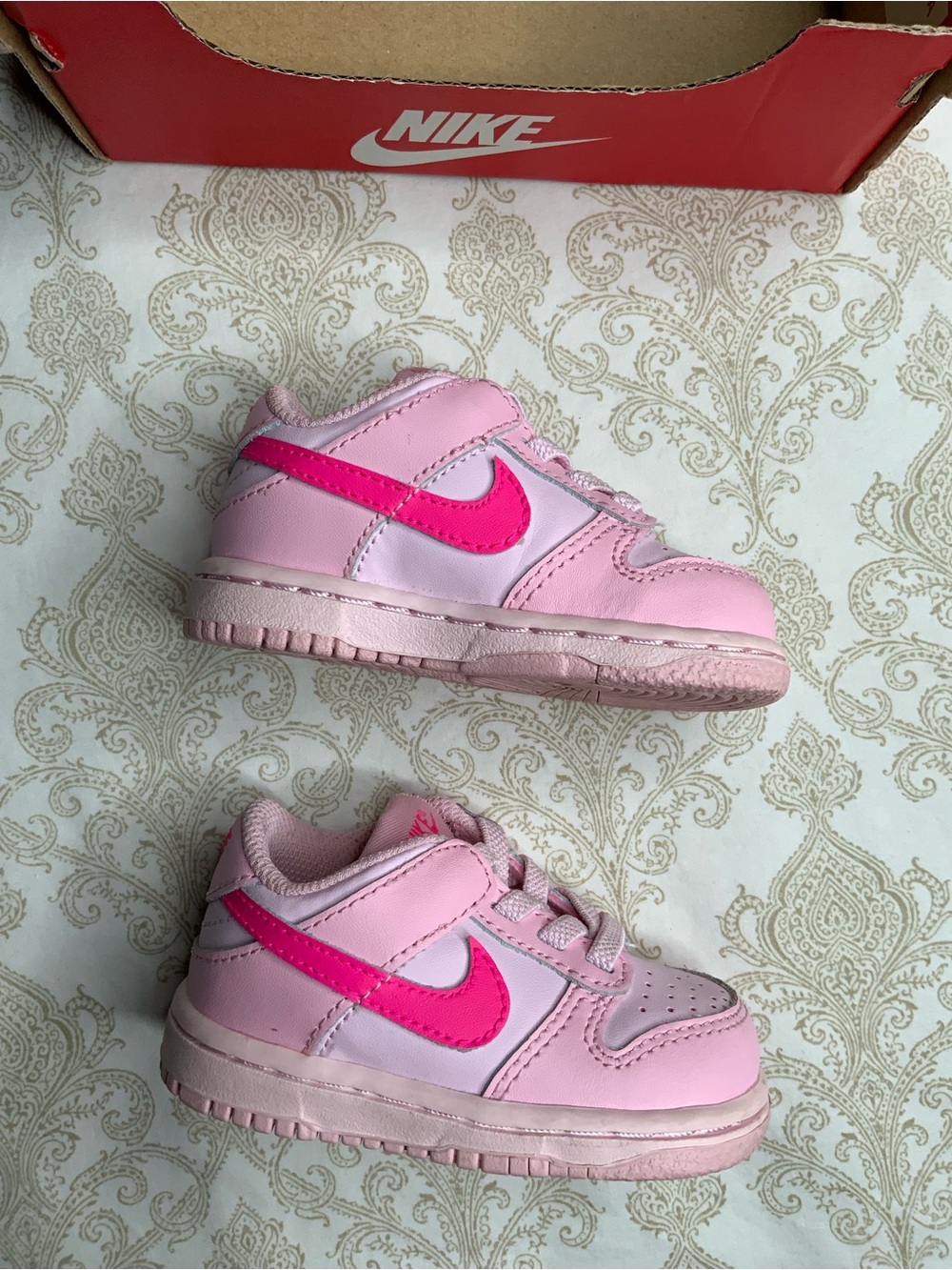 Nike Dunk Low Toddler Girls Size 4C Pink Foam Hyper Pink Sneakers - Picture 5 of 11